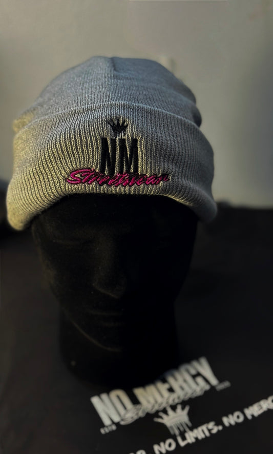 NM grey/pink beanie